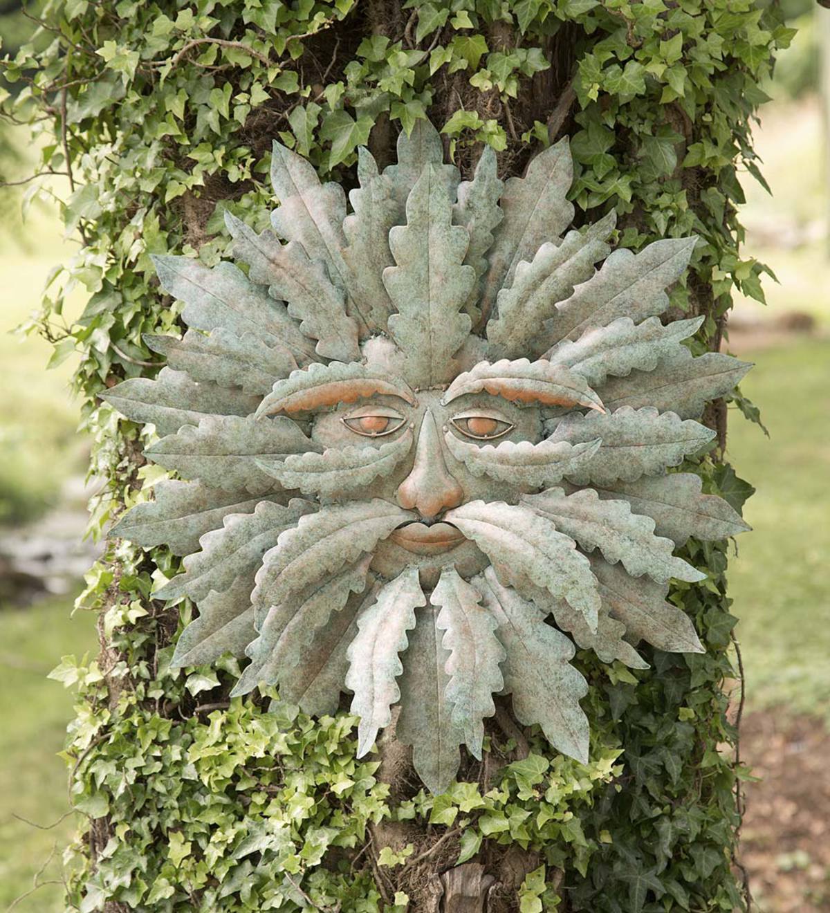 Rusty Metal Crown Ornament, Rustic Garden Decor Planter Sculpture