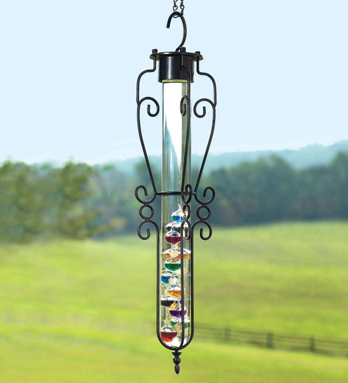 How does a Galileo thermometer work?