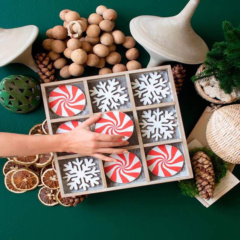 Holiday Tic Tac Toe Game