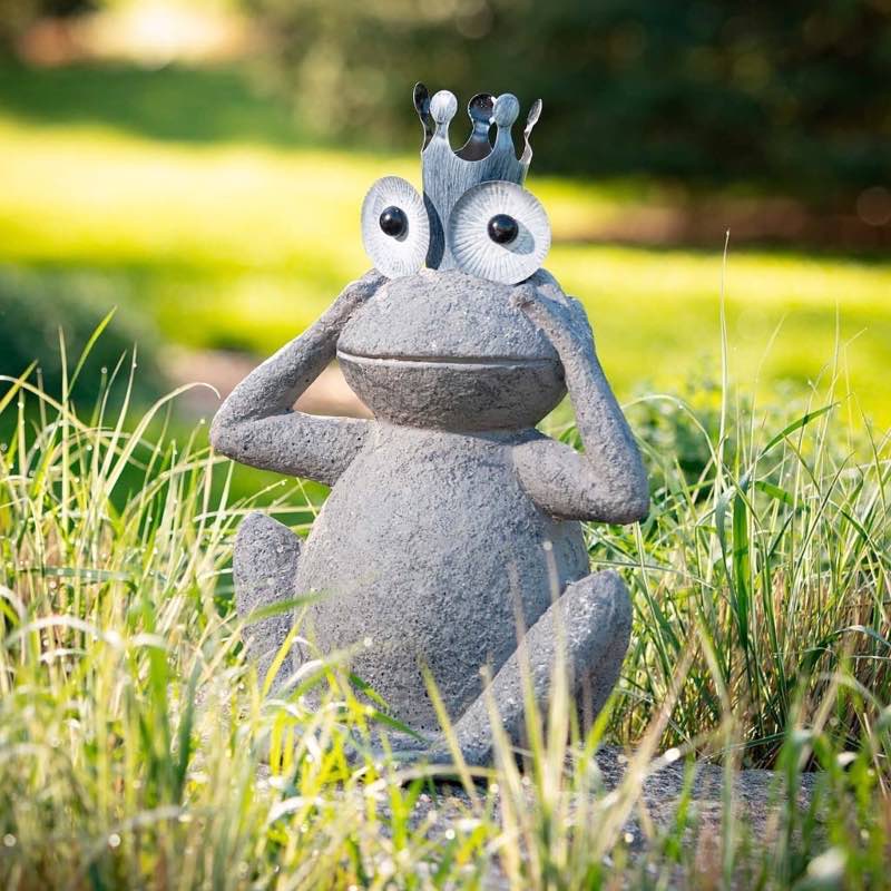 Gray Frog Prince Statues, Set of 3