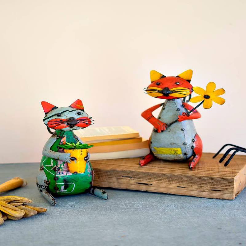 Recycled Iron Colorful Cat Gardening Statues, Set of 2