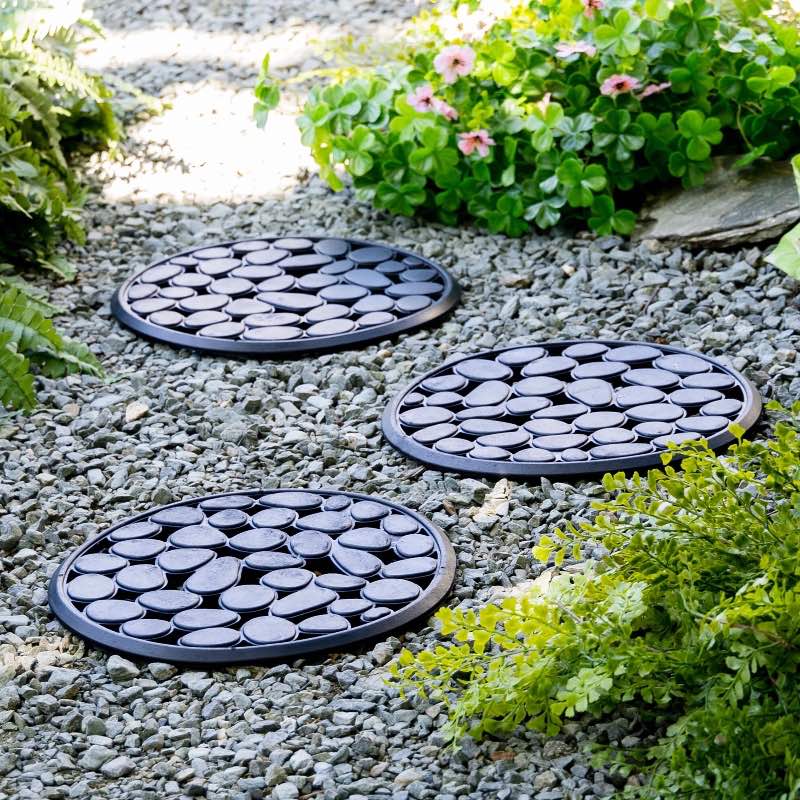 3 RUBBER STEP STONES