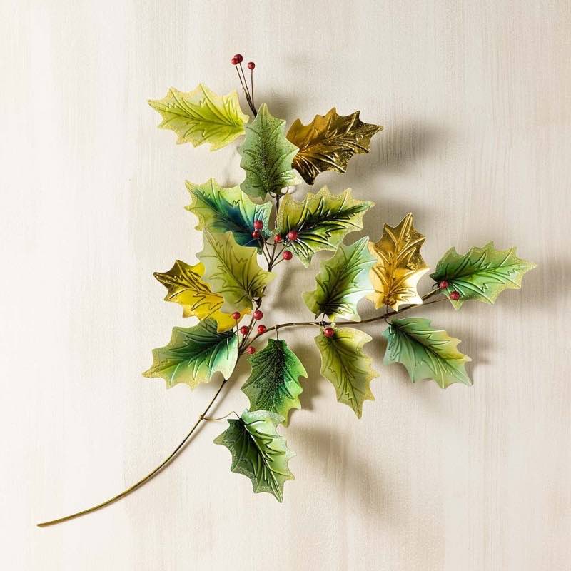 Holly Leaves & Berries Decor