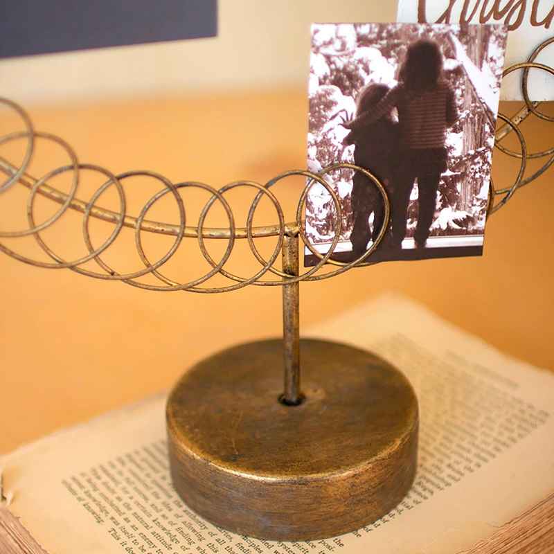 Round Wire Holiday Card Holder