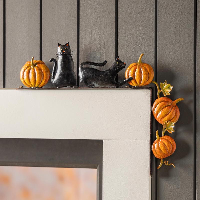 Metal Cats and Pumpkins Door Corner Decoration