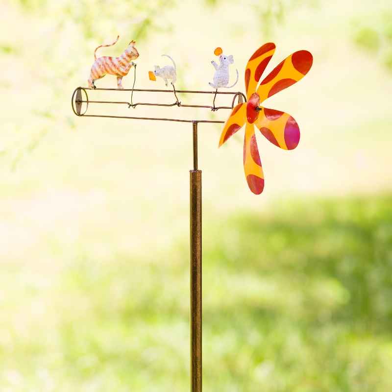 Cat and Mice with Cheese Propeller-Driven Whirligig