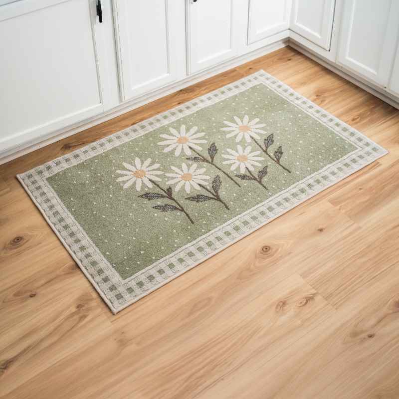 Heirloom Farmhouse Daisies Rug