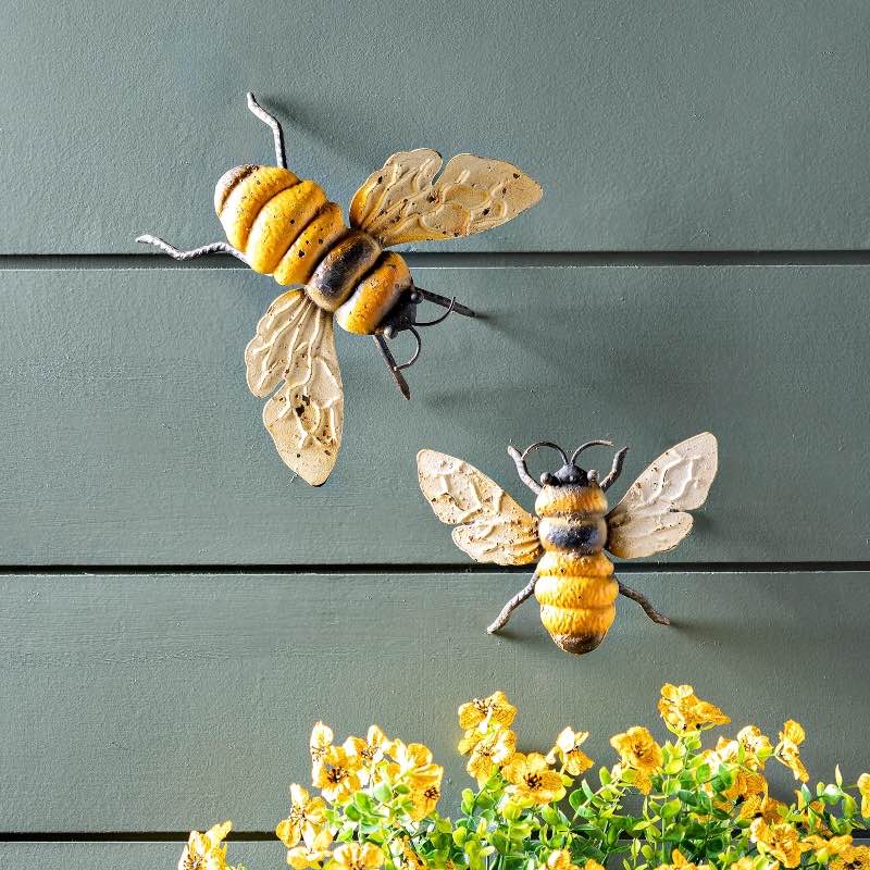 Rustic Metal Bees for Wall Hanging or Tabletop, Set of 2