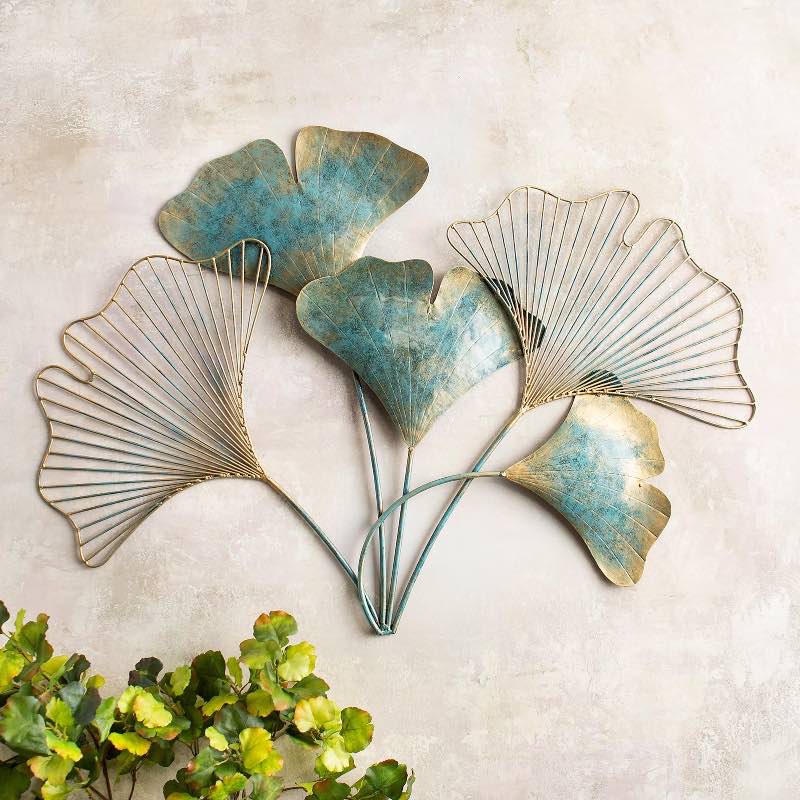 Handcrafted Indoor/Outdoor Metal Ginkgo Leaf Wall Art