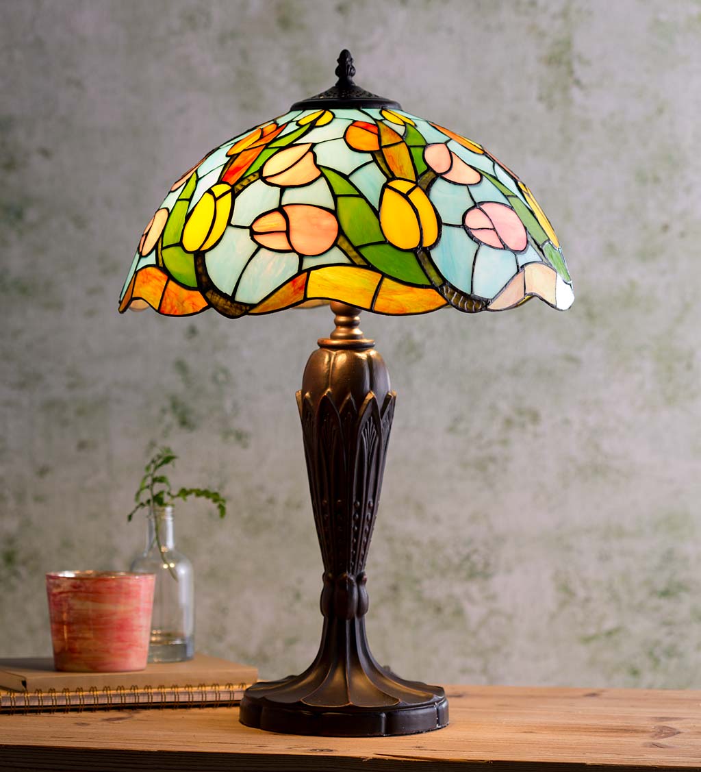 Tiffany Style Stained Glass Tulip Themed Table Lamp Wind And Weather